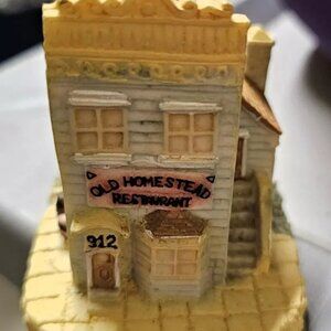 Liberty Falls Village : Old Homestead Restaurant